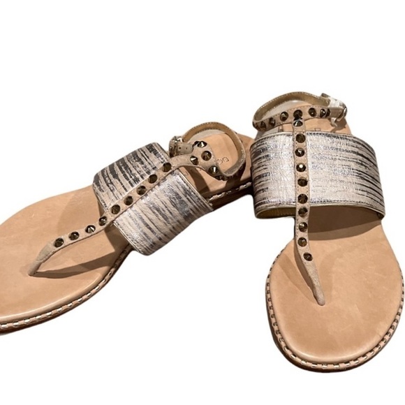 Donald J Pliner Lacy Light Bronze Metallic Studded Leather Sandals | Size 6.5 - Picture 4 of 6